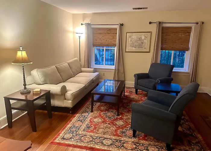 Fully Furnished Garden Apartment